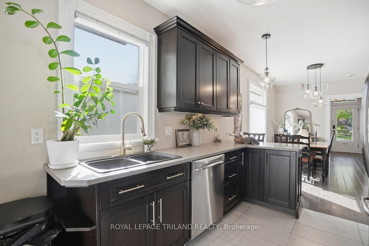 574 Princess Avenue • London East, ON photo 11