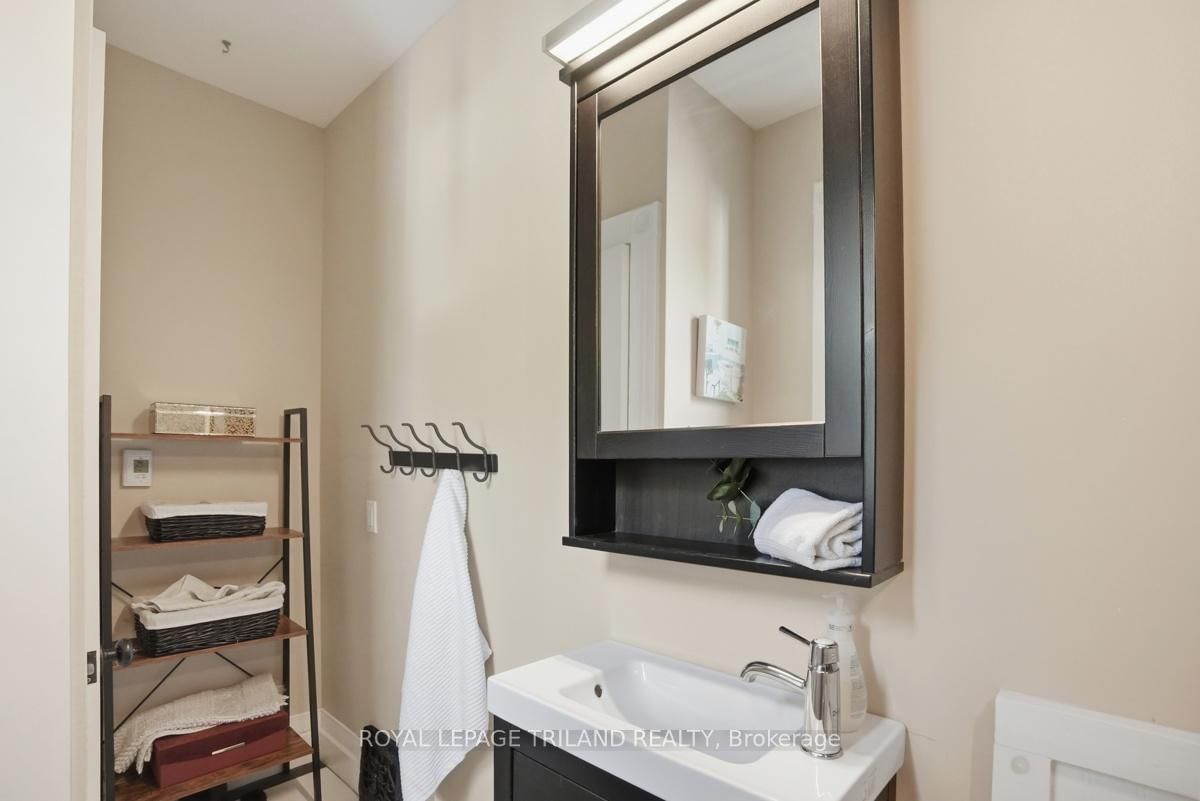 574 Princess Avenue • London East, ON photo 16