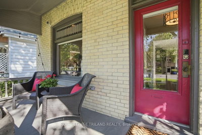 574 Princess Avenue • London East, ON photo 3