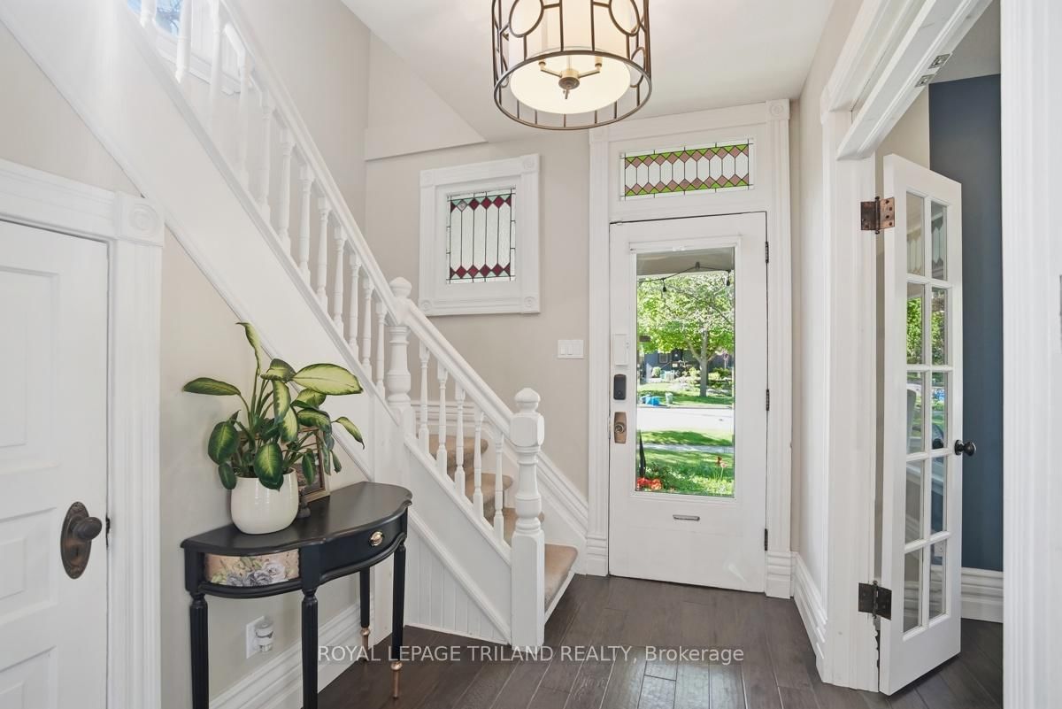 574 Princess Avenue • London East, ON photo 5