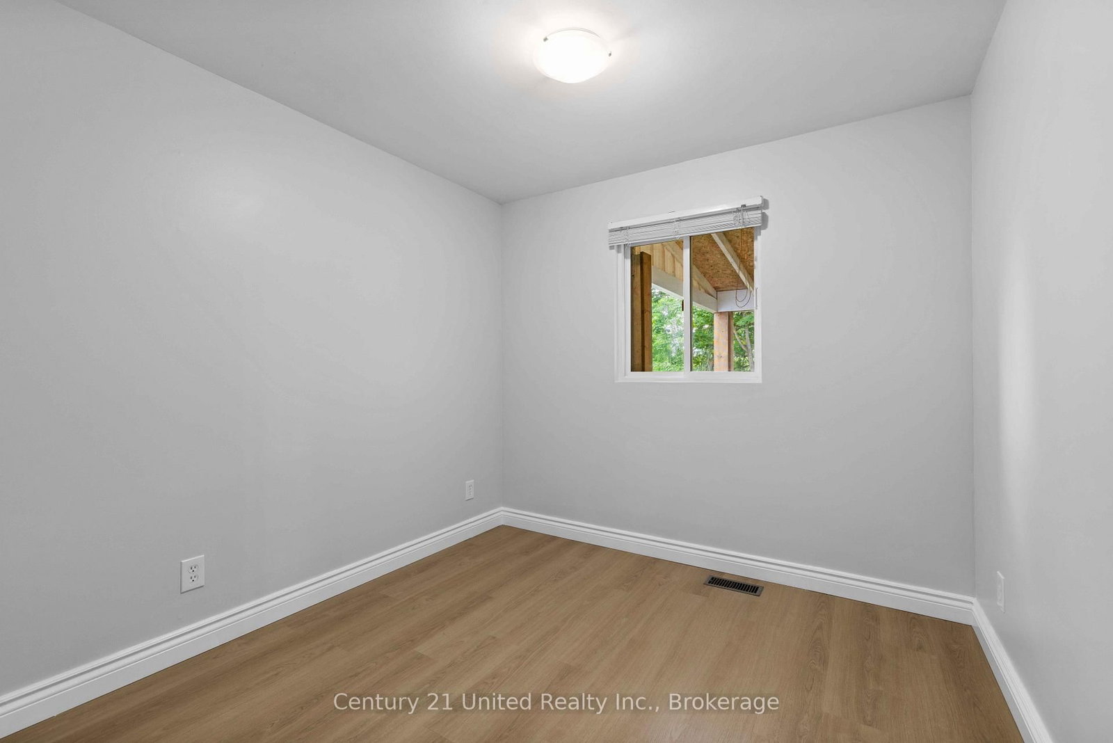 223 Antrim Street • Peterborough, ON photo 10