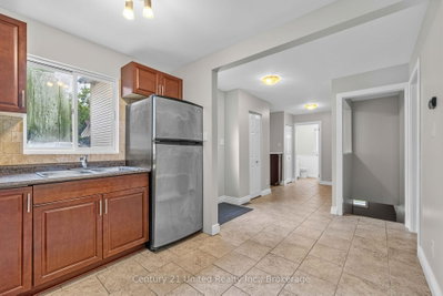 223 Antrim Street • Peterborough, ON photo 5
