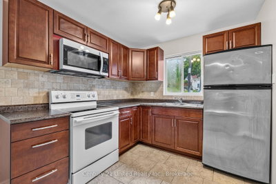 223 Antrim Street • Peterborough, ON photo 6