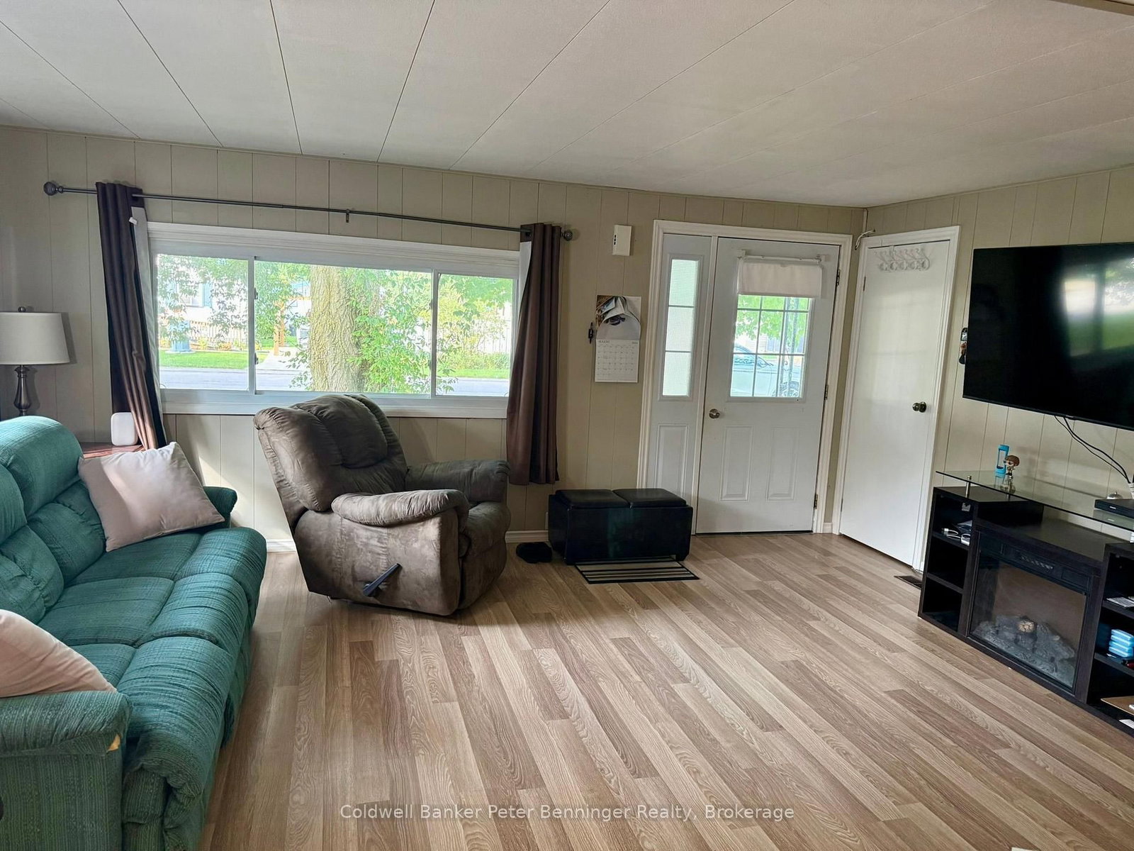 20 Cardinal Street • Brockton, ON photo 4