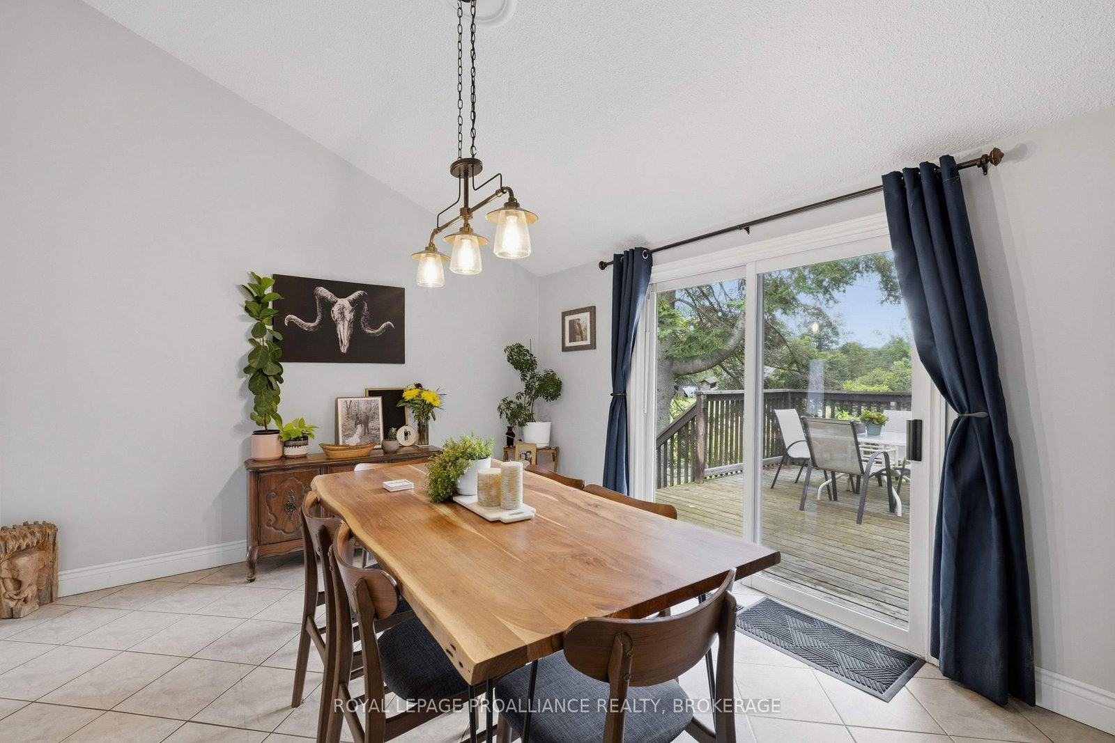 4018 County Road 1 E • Yarker, ON photo 10