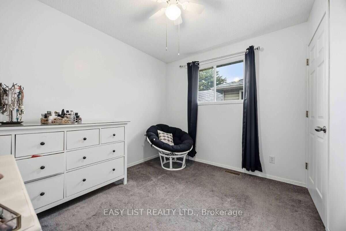 1234 Thistledown Avenue • Sarnia, ON photo 13
