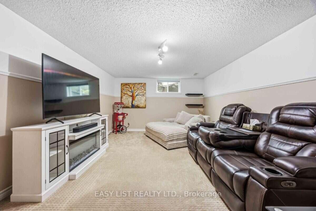 1234 Thistledown Avenue • Sarnia, ON photo 24