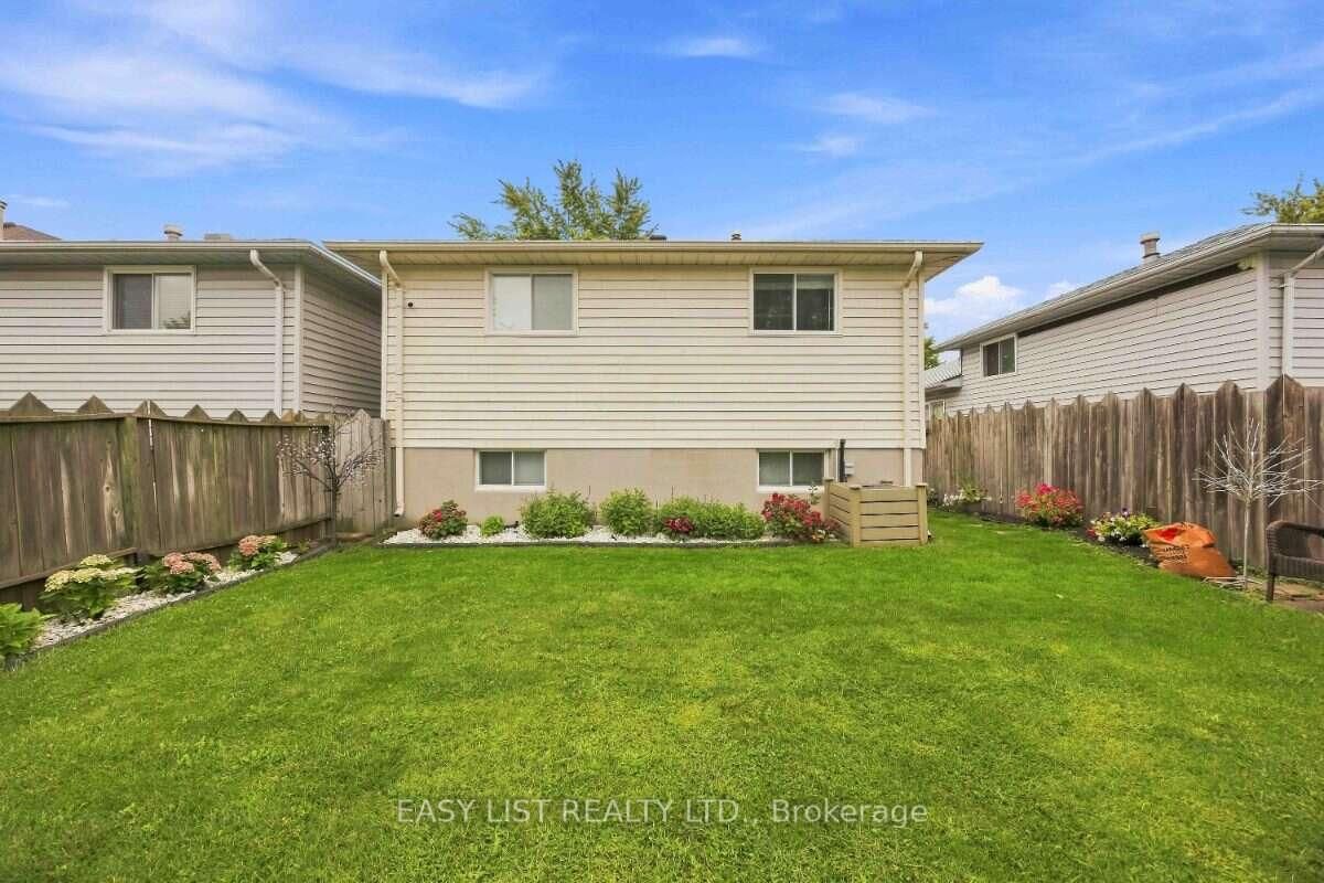 1234 Thistledown Avenue • Sarnia, ON photo 32