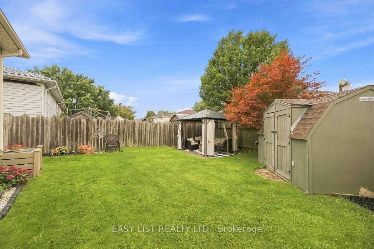 1234 Thistledown Avenue • Sarnia, ON photo 33