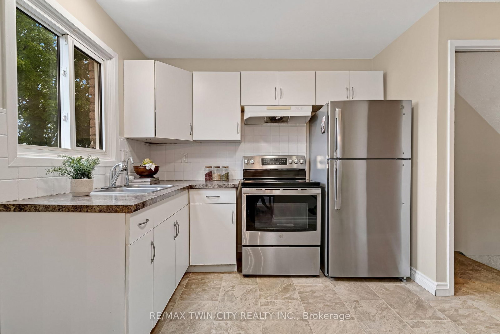 25 Upper Canada Drive • #23 • Kitchener, ON photo 13