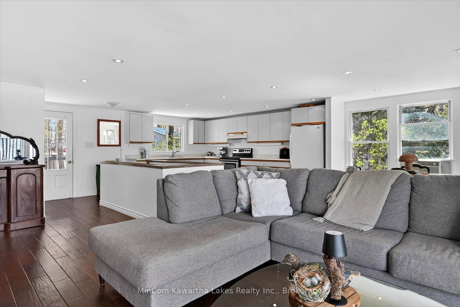 54 Woodland Trail • Trent Lakes, ON photo 10