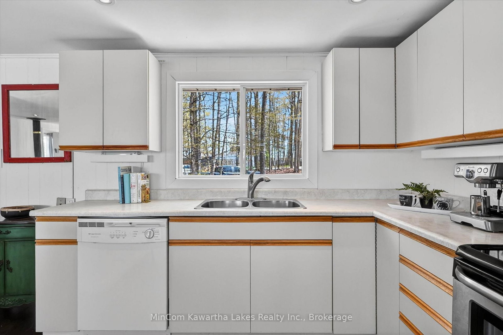 54 Woodland Trail • Trent Lakes, ON photo 13
