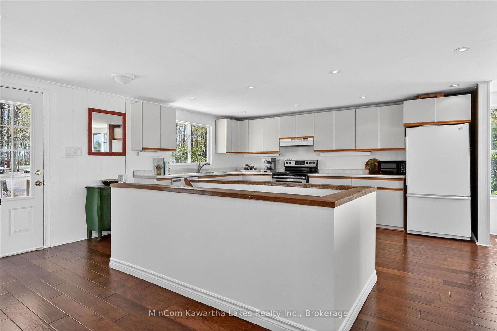54 Woodland Trail • Trent Lakes, ON photo 15
