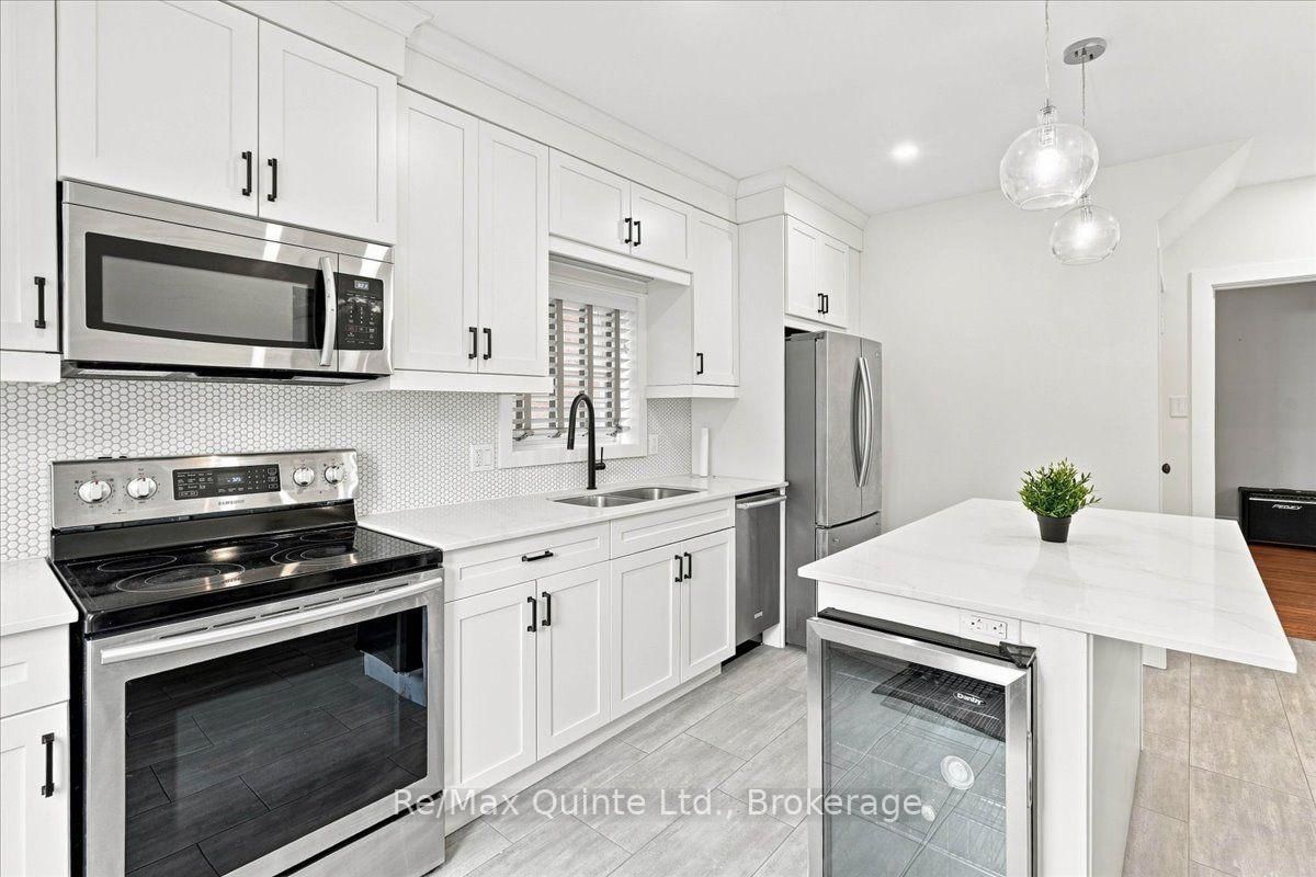 95 Victoria Avenue • Belleville, ON photo 20