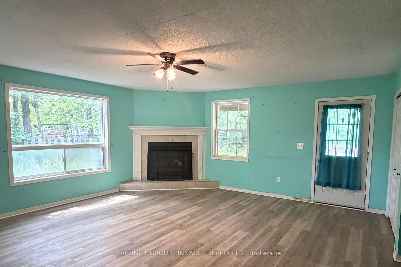 2 Oakwood Drive • Kawartha Lakes, ON photo 8