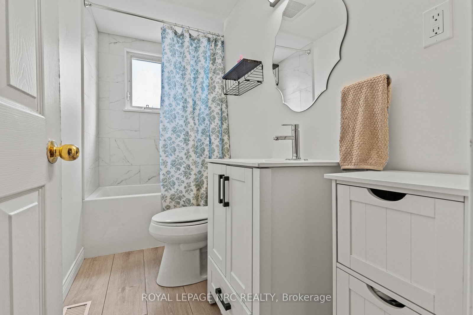 6504 Monroe Street • Niagara Falls, ON photo 16