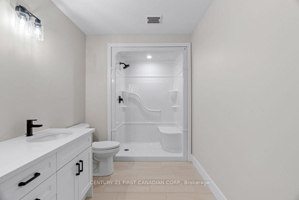 91 Victoria Avenue E • South Huron, ON photo 22