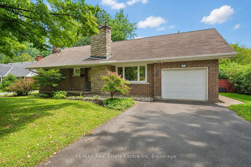 5 TAMARACK Place