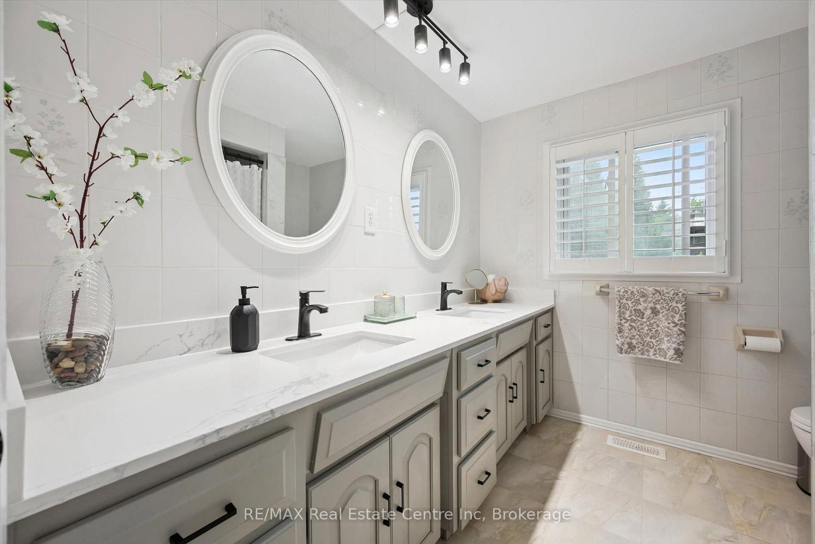 5 TAMARACK Place • Guelph, ON photo 25