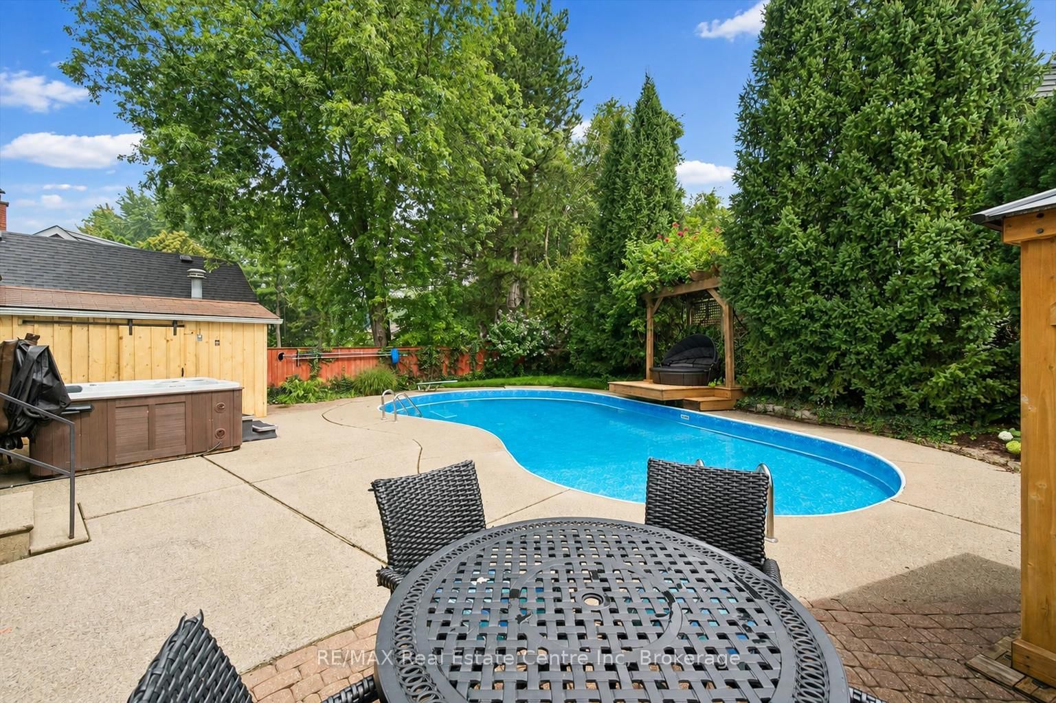 5 TAMARACK Place • Guelph, ON photo 32