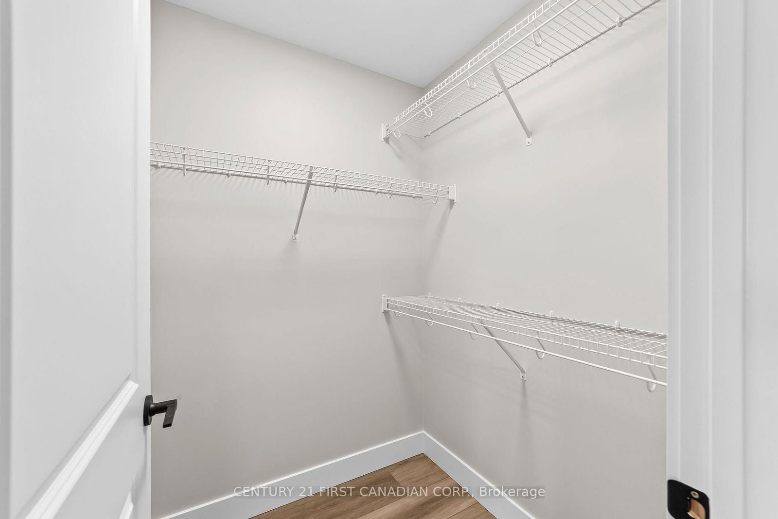 107 Victoria Avenue E • South Huron, ON photo 18