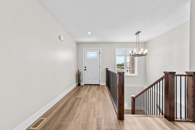 107 Victoria Avenue E • South Huron, ON photo 4