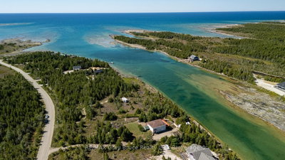 68 Bayshore Avenue S • Northern Bruce Peninsula, ON photo 8