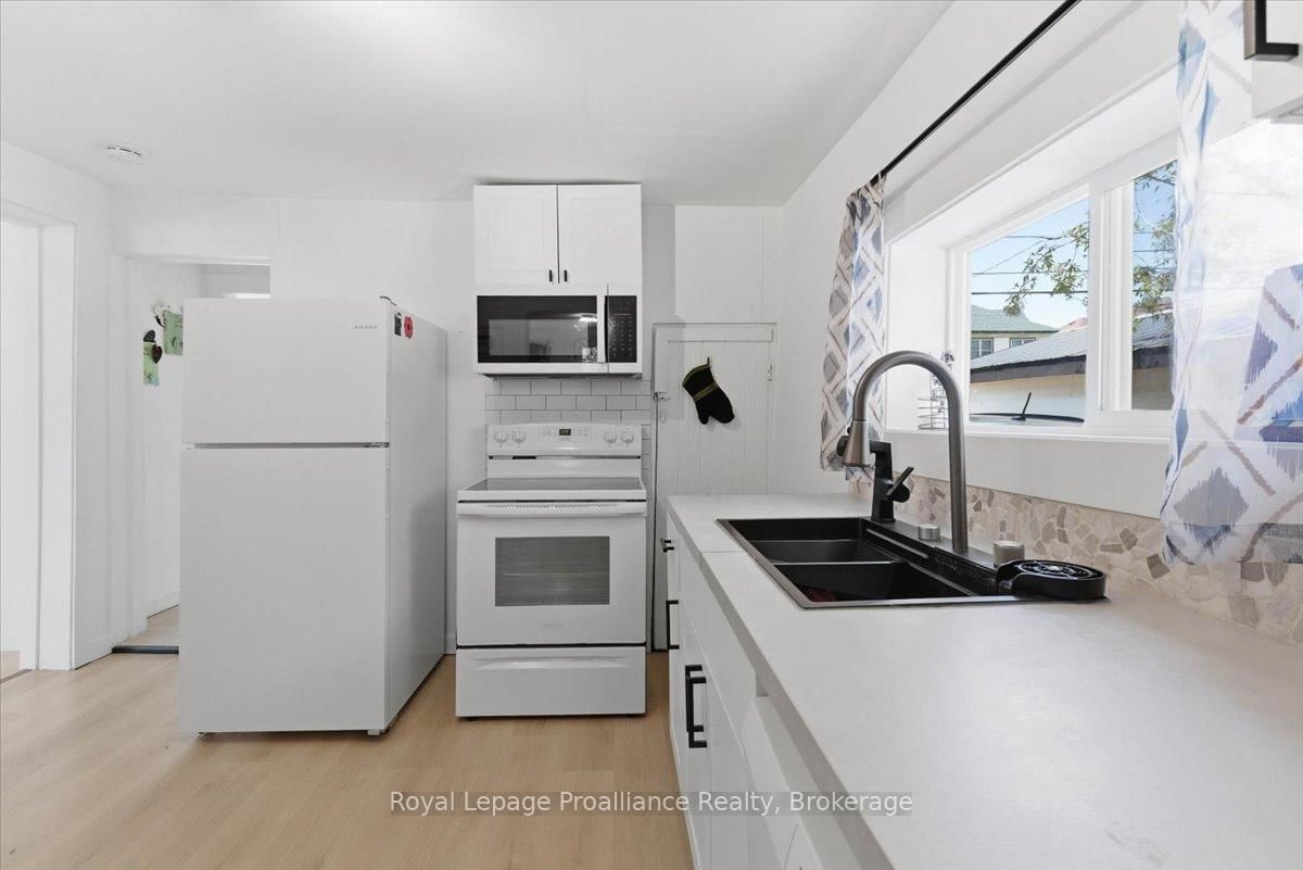 19 Boswell Street • Belleville, ON photo 19