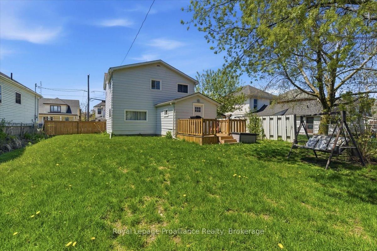 19 Boswell Street • Belleville, ON photo 42
