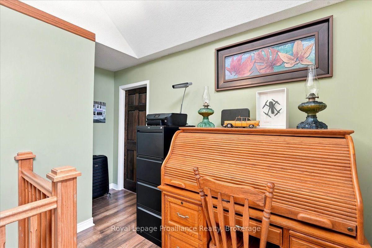 189 Church Street • Stirling, ON photo 21