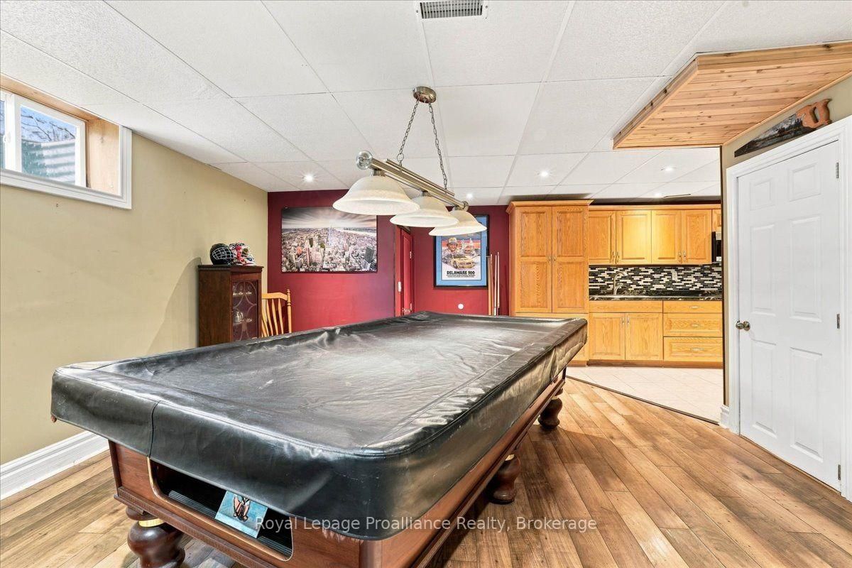189 Church Street • Stirling, ON photo 38