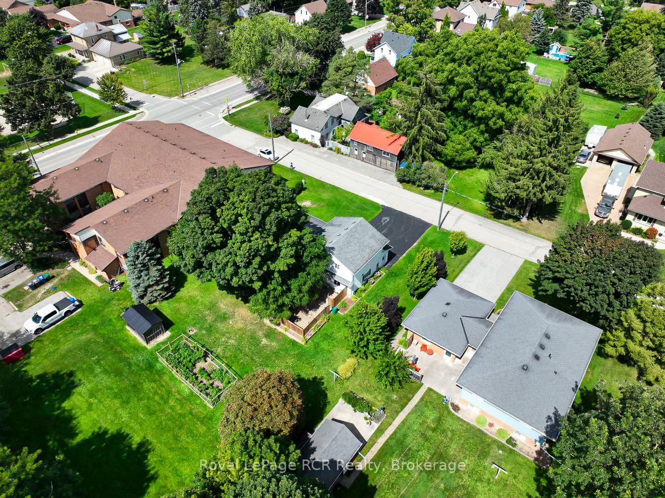1060 Church Street • Waterloo, ON photo 46