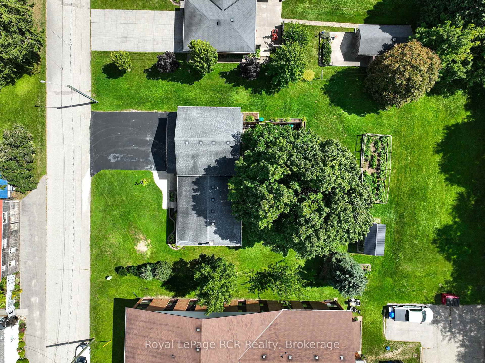 1060 Church Street • Waterloo, ON photo 47