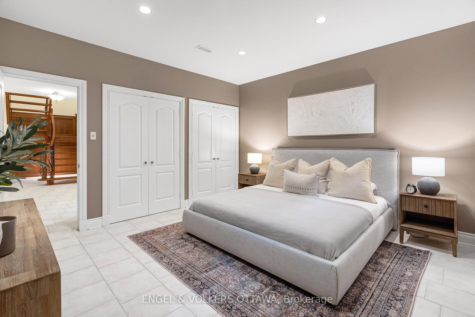 6 Marchvale Drive • Ottawa, ON photo 26