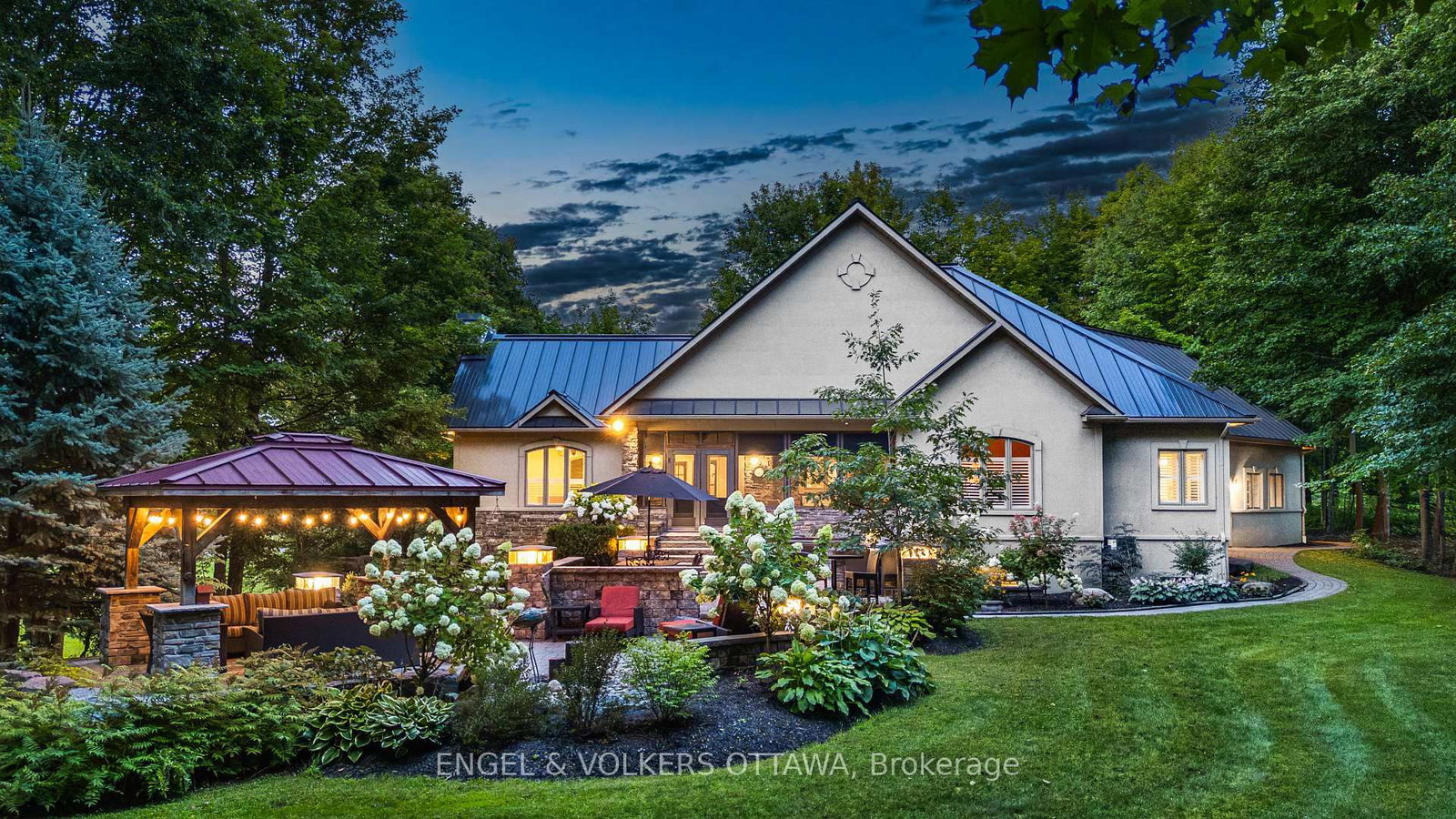 6 Marchvale Drive • Ottawa, ON photo 32