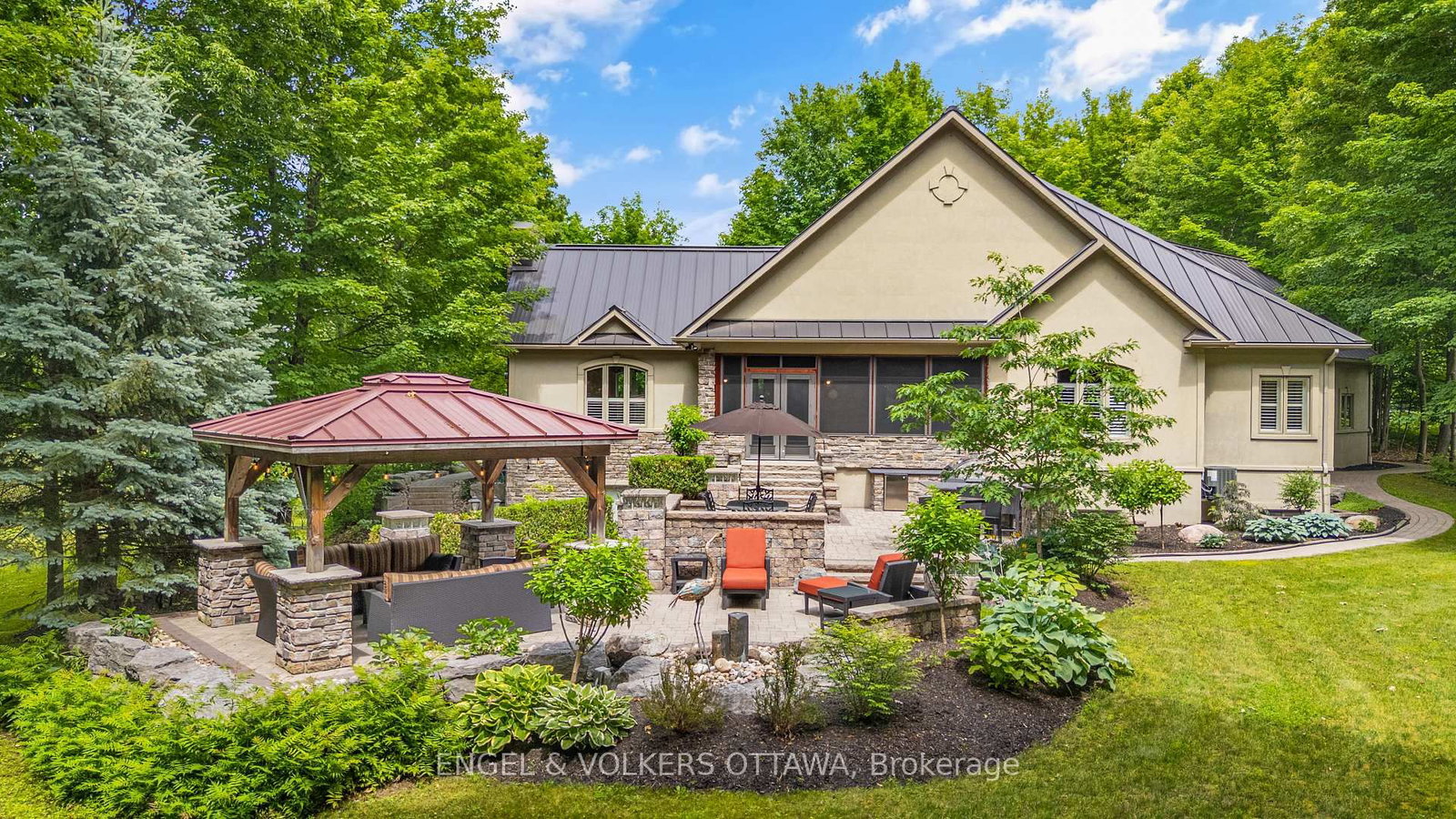 6 Marchvale Drive • Ottawa, ON photo 33