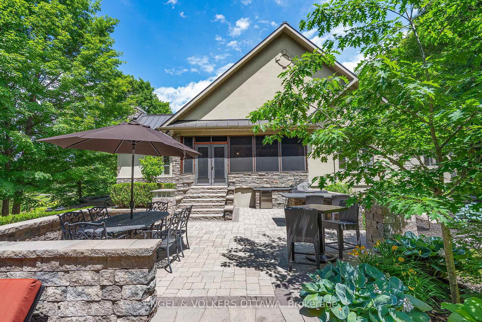 6 Marchvale Drive • Ottawa, ON photo 38