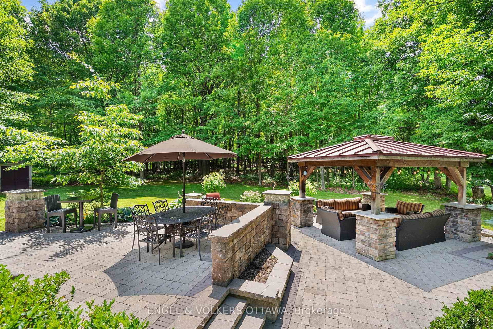 6 Marchvale Drive • Ottawa, ON photo 40