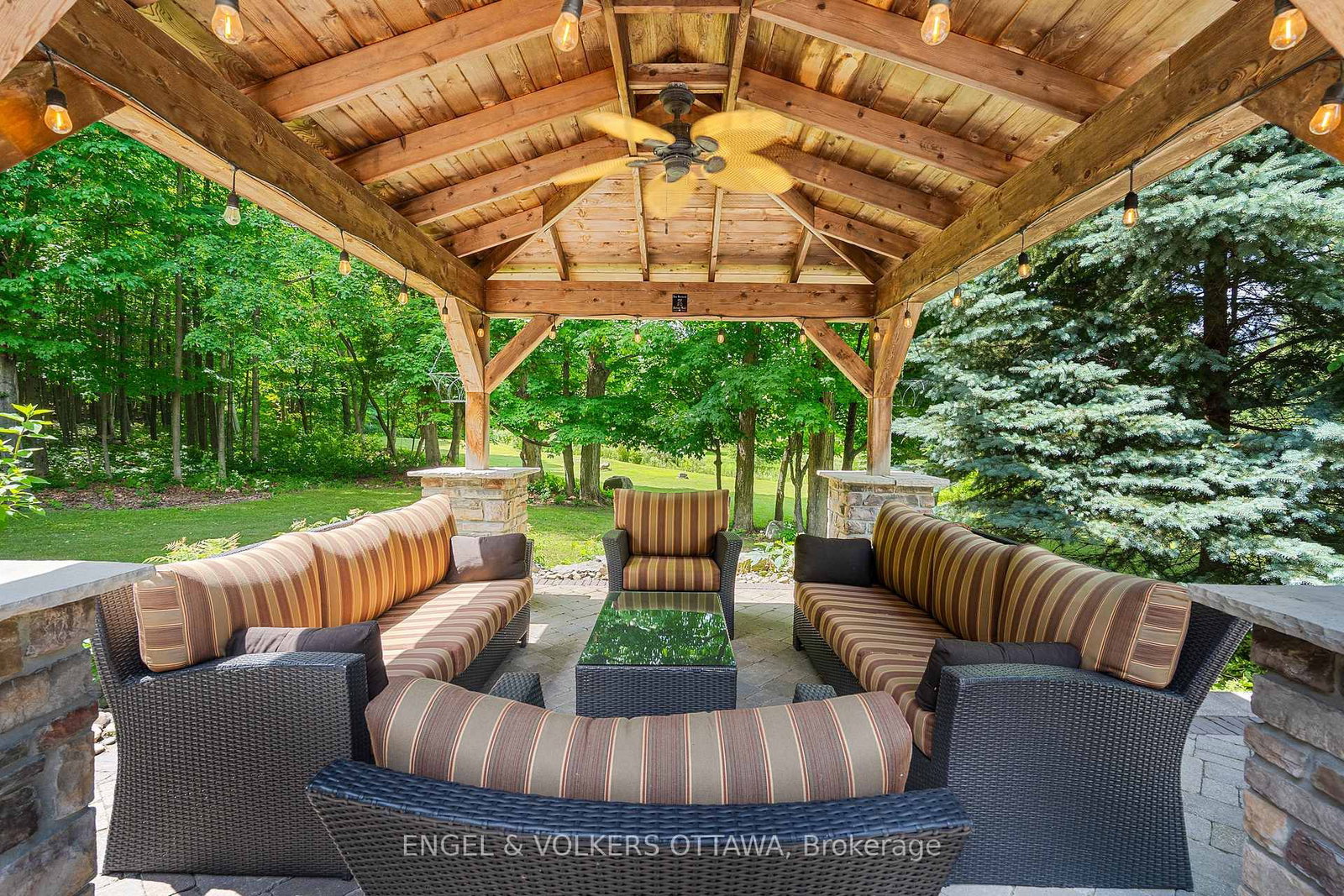 6 Marchvale Drive • Ottawa, ON photo 44