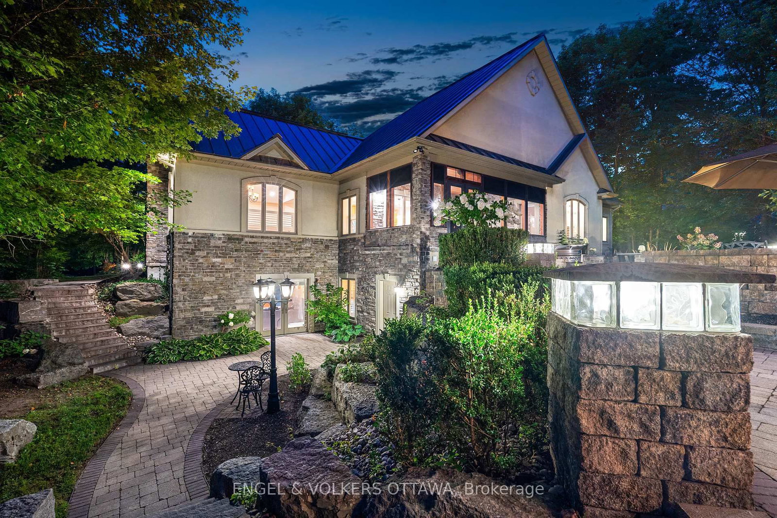 6 Marchvale Drive • Ottawa, ON photo 46
