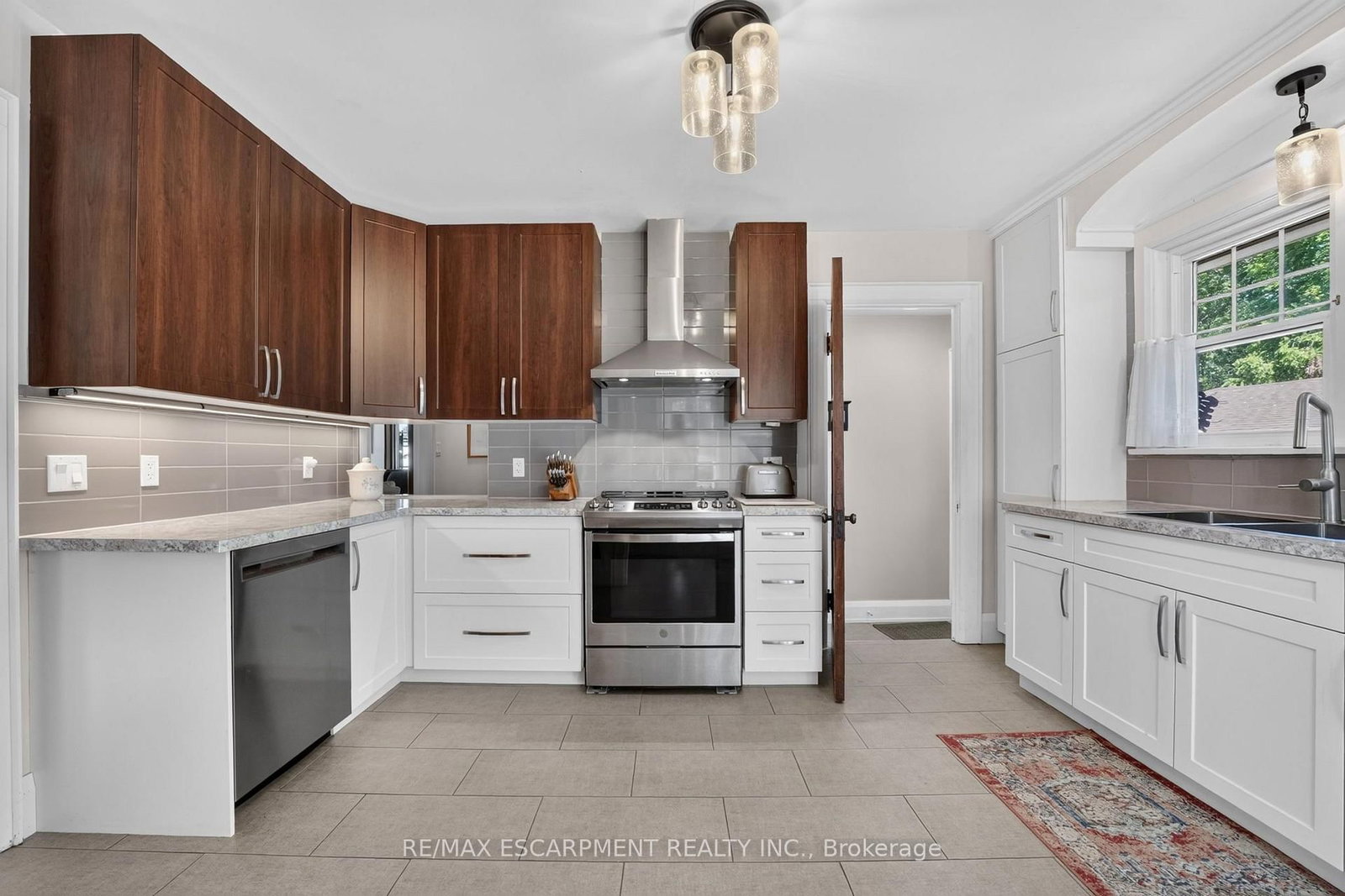 1210 Garrison Road • Fort Erie, ON photo 17