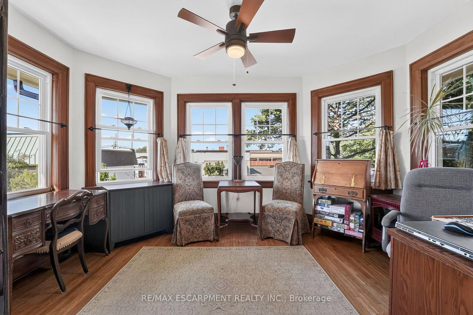 1210 Garrison Road • Fort Erie, ON photo 9