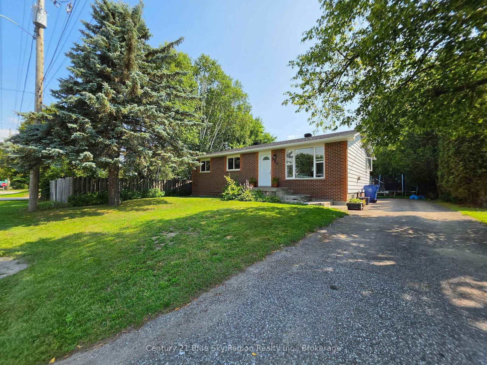 324 King Street • West Nipissing, ON photo 1