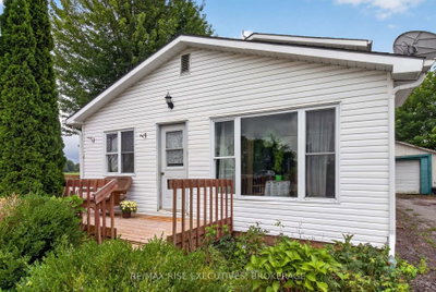 463 Station Road • Front of Leeds & Seeleys Bay, ON photo 3