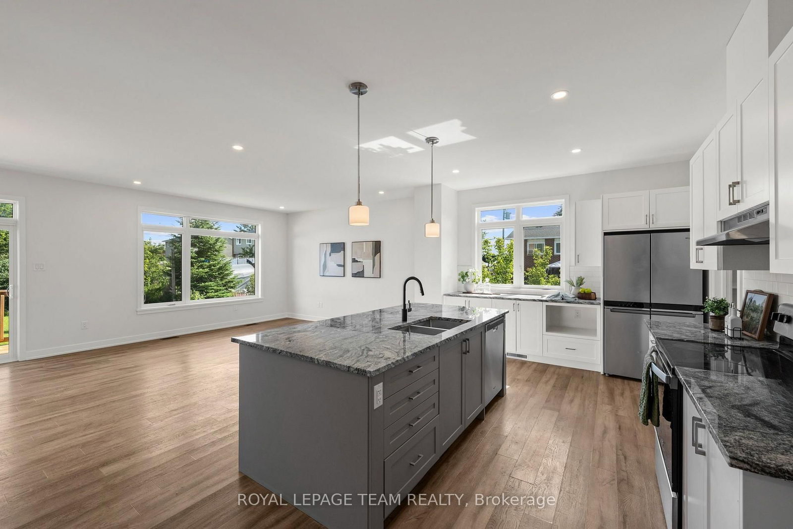 188 ADELAIDE Street • Almonte, ON photo 10