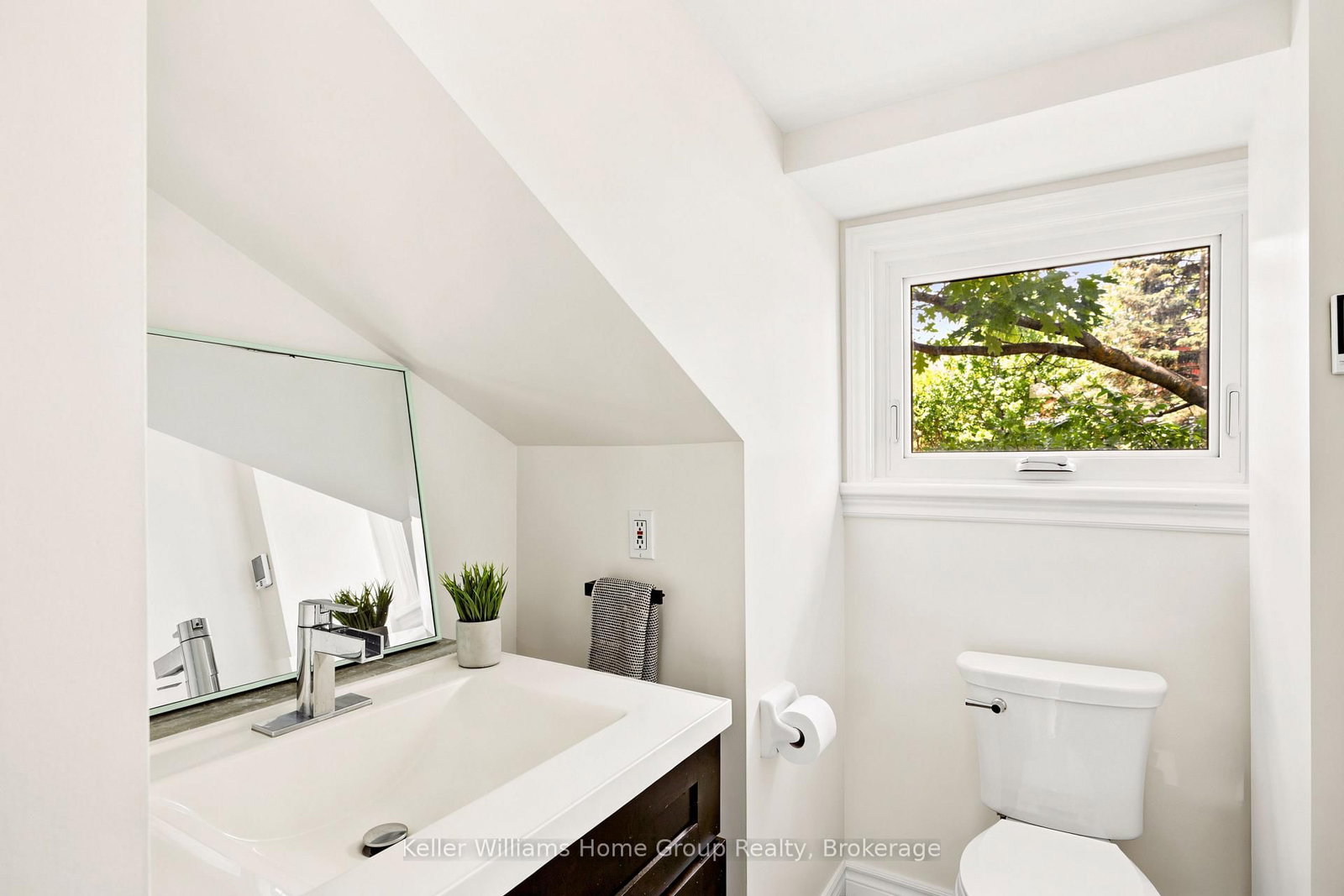 61 Essex Street • Guelph, ON photo 22