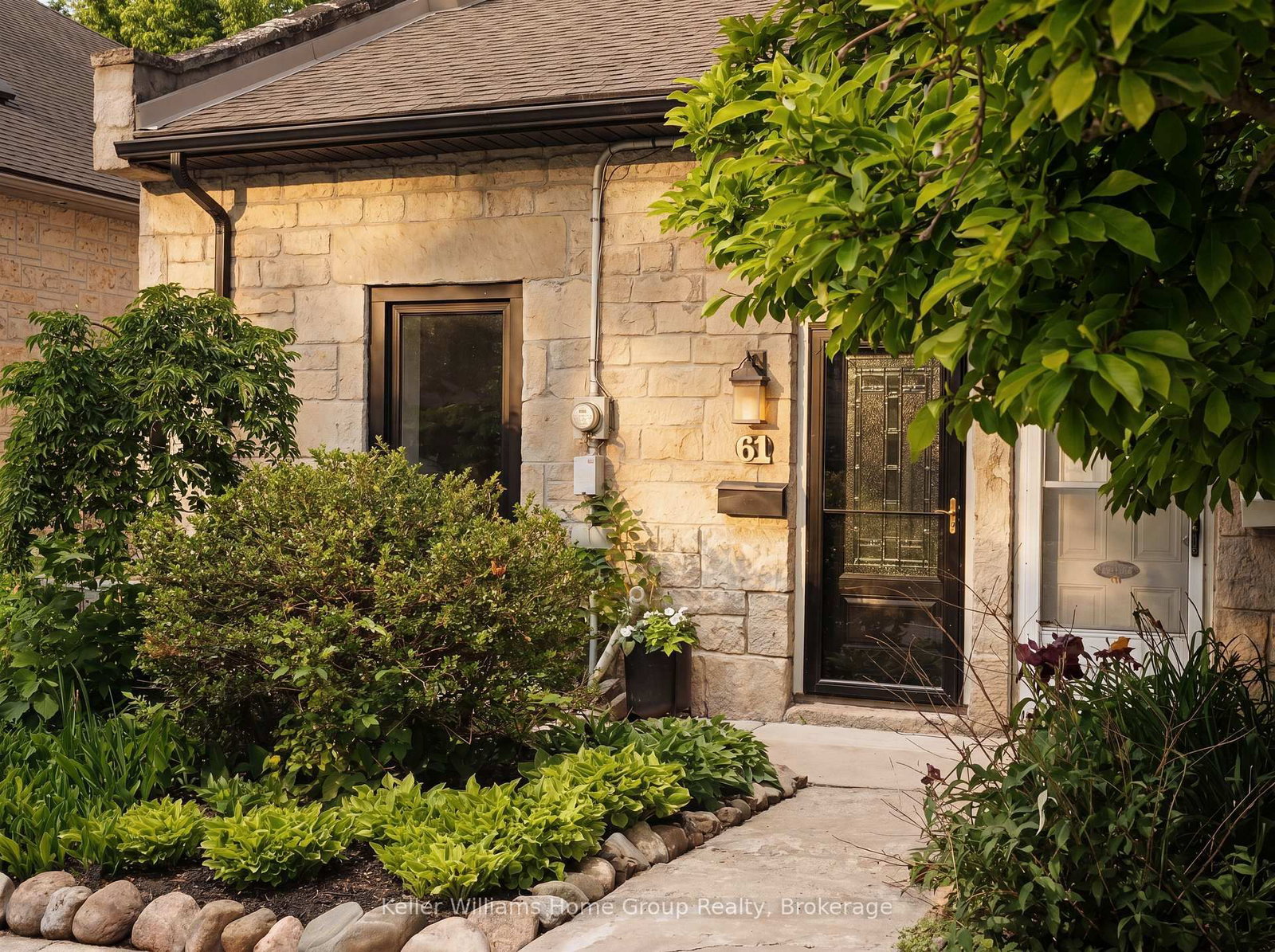 61 Essex Street • Guelph, ON photo 4