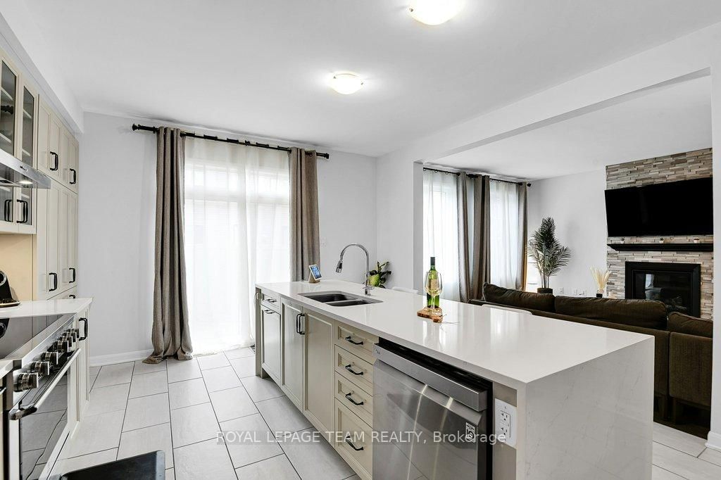 784 Cappamore Drive • Ottawa, ON photo 10