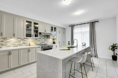784 Cappamore Drive • Ottawa, ON photo 9