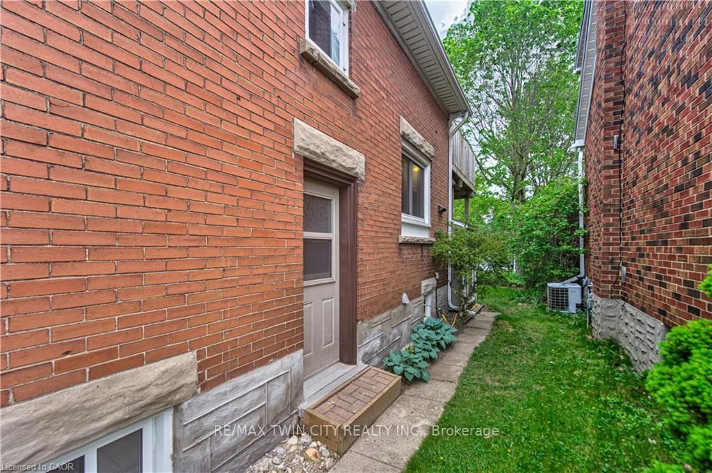 156 GLASGOW Street • Kitchener, ON photo 40